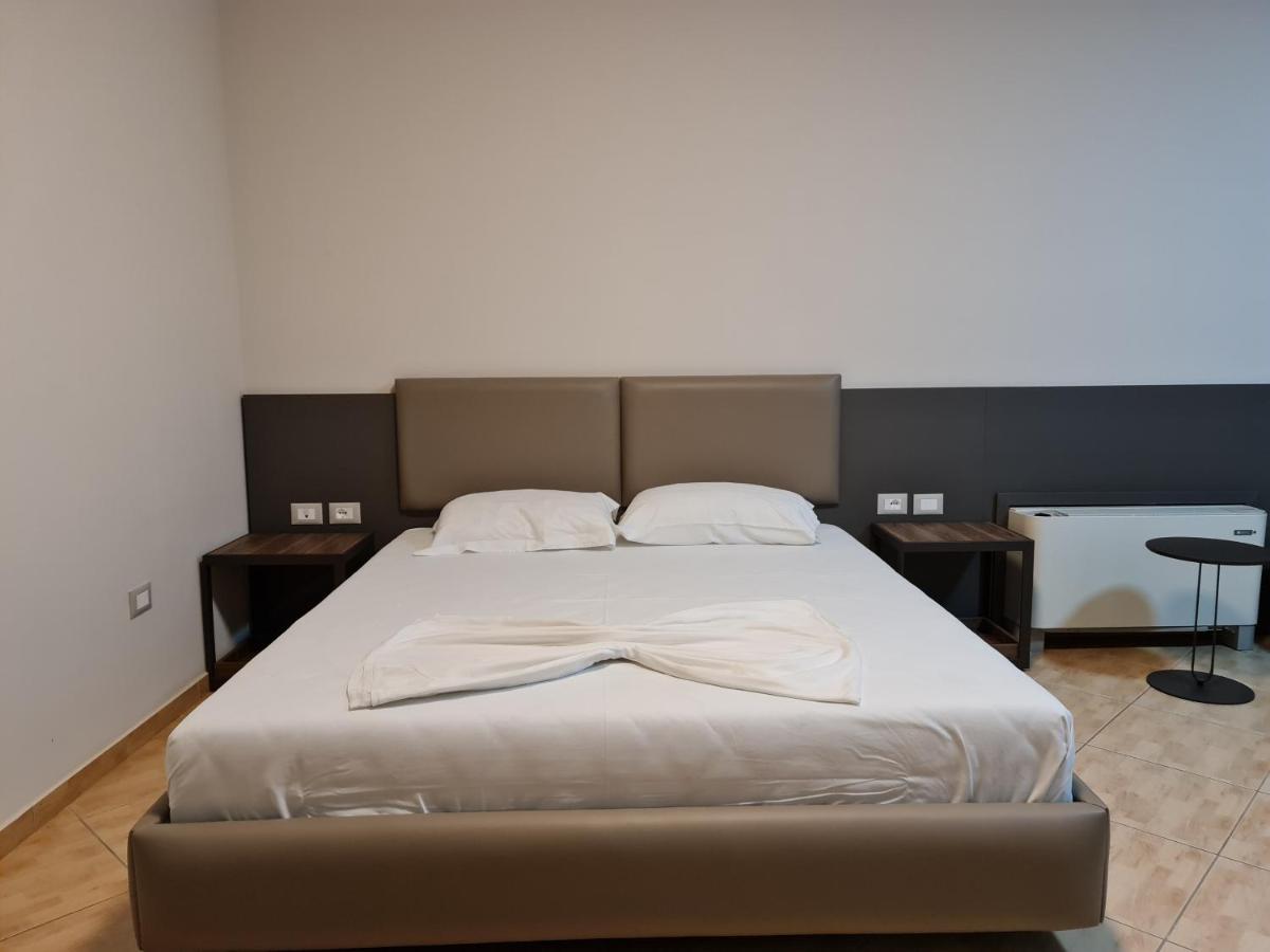 Regina Garden Vlorë Eksteriør billede